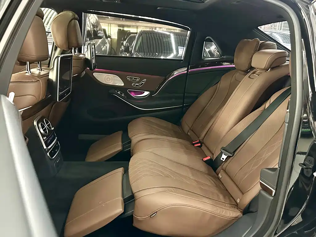 Mercedes-Benz S-Class — миниатюра 22