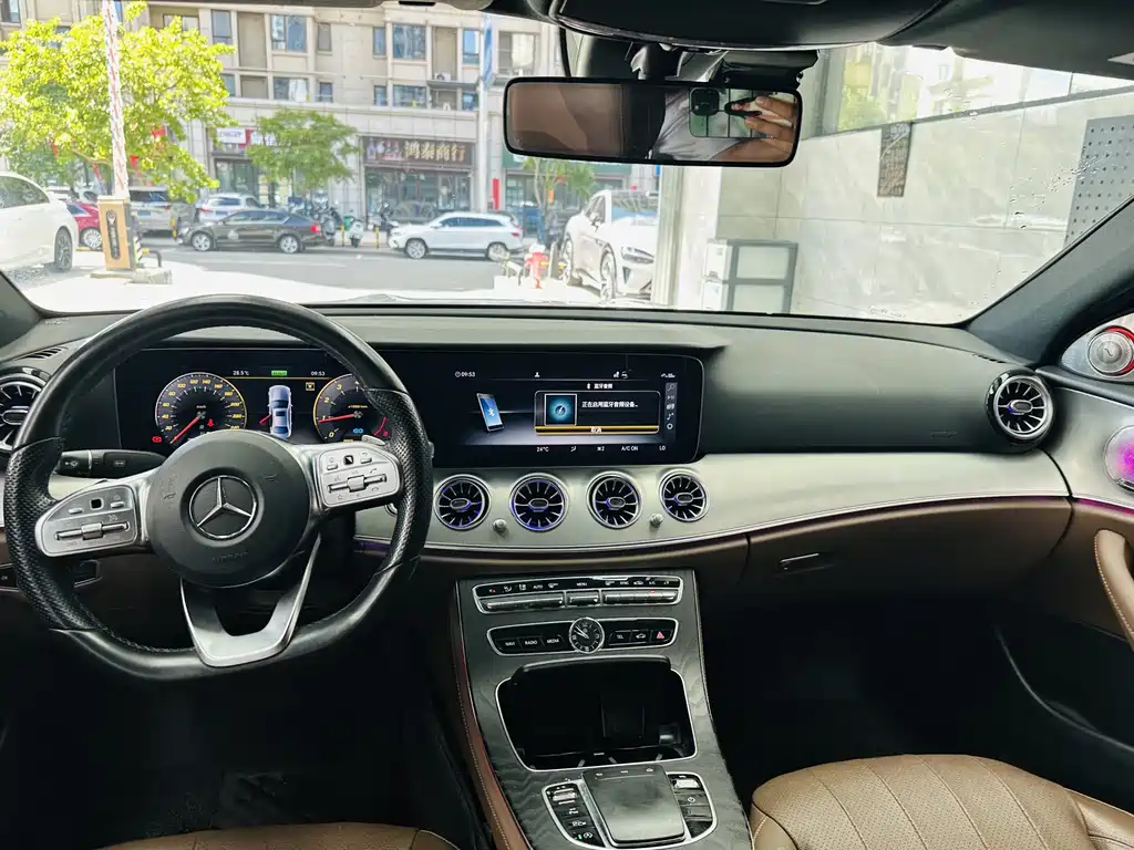 Mercedes-Benz E-Class (Import) — миниатюра 5
