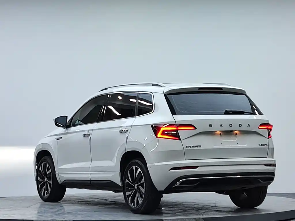 Skoda Karoq 2023 TSI280