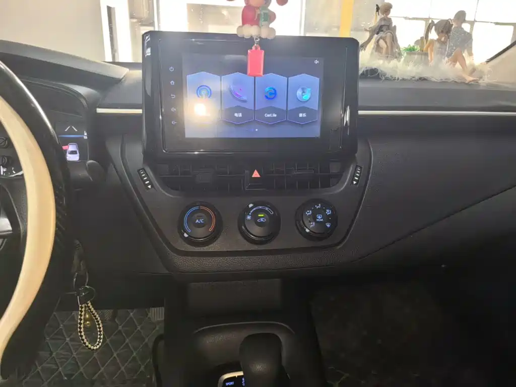 Toyota Corolla — миниатюра 13