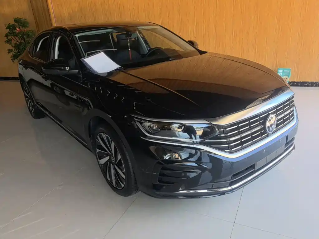Volkswagen Passat 2022 330TSI Elite