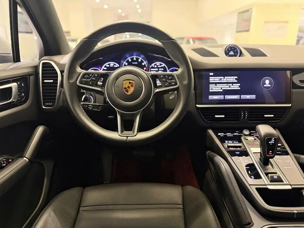 Porsche Cayenne — миниатюра 14