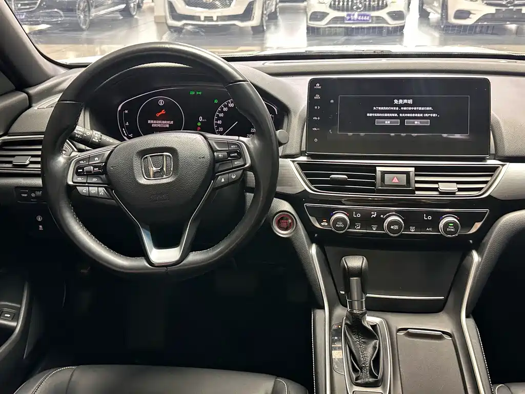Honda Inspire — миниатюра 9
