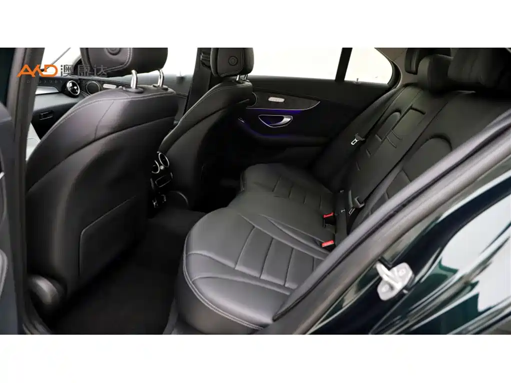 Mercedes-Benz C-Class — миниатюра 7