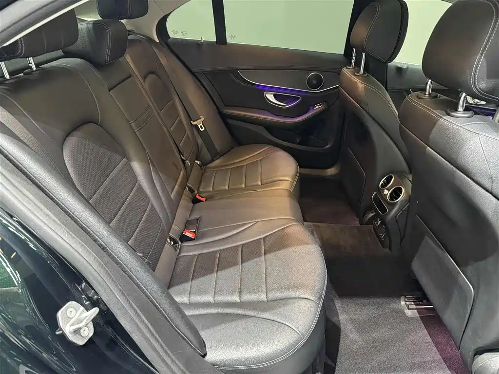 Mercedes-Benz C-Class — миниатюра 23