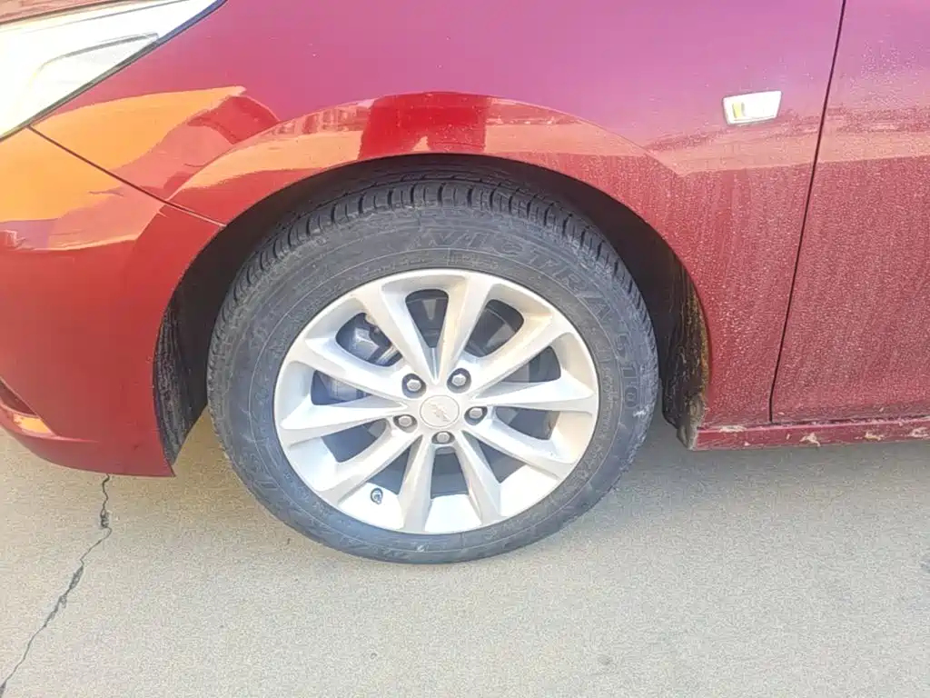 Chevrolet Cruze — миниатюра 23