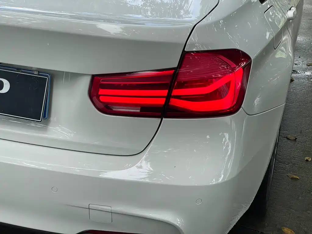 BMW 3 Series — миниатюра 21