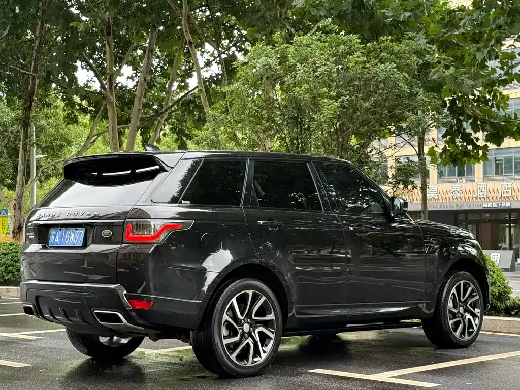Land Rover Range Rover Sport 2019 3.0 L6 HSE DYNAMIC
