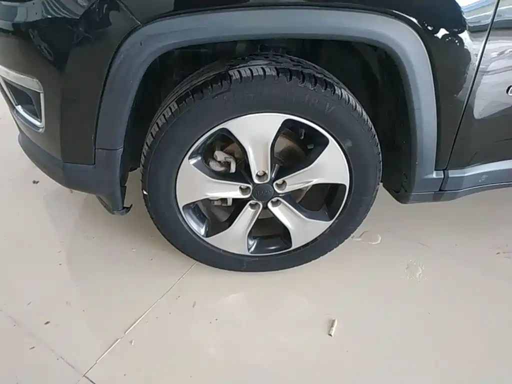 Jeep Compass — миниатюра 23