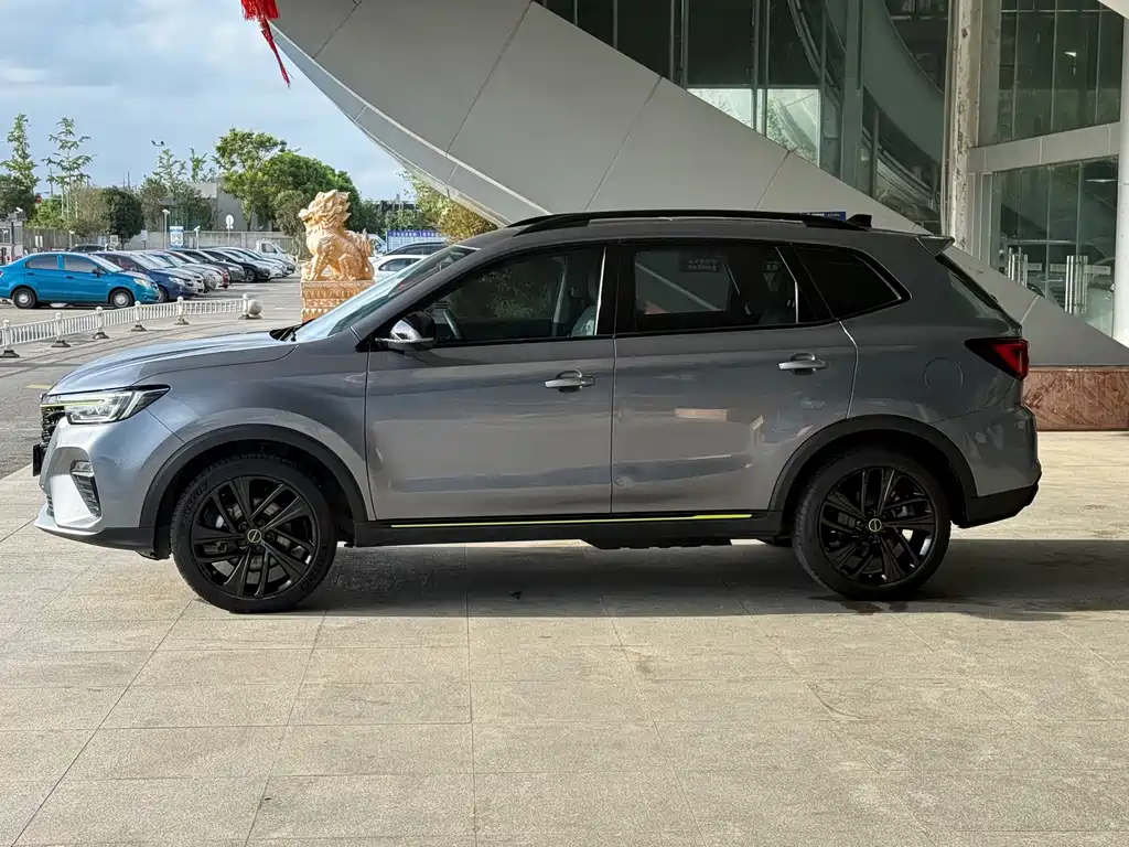 Roewe RX5 New Energy — миниатюра 12