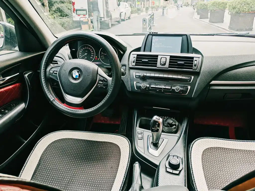BMW 1 Series (Import) — миниатюра 9