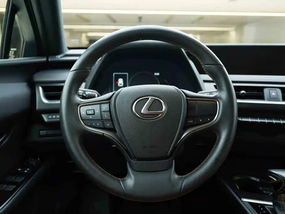 Lexus UX — миниатюра 15