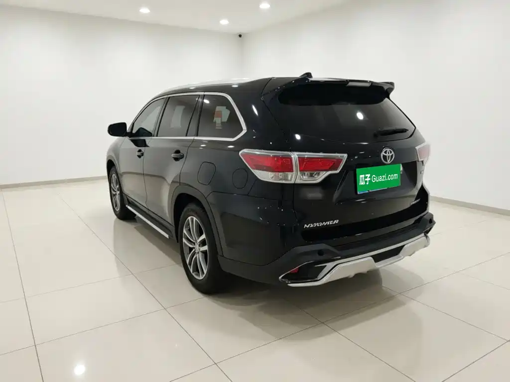 Toyota Highlander — миниатюра 4