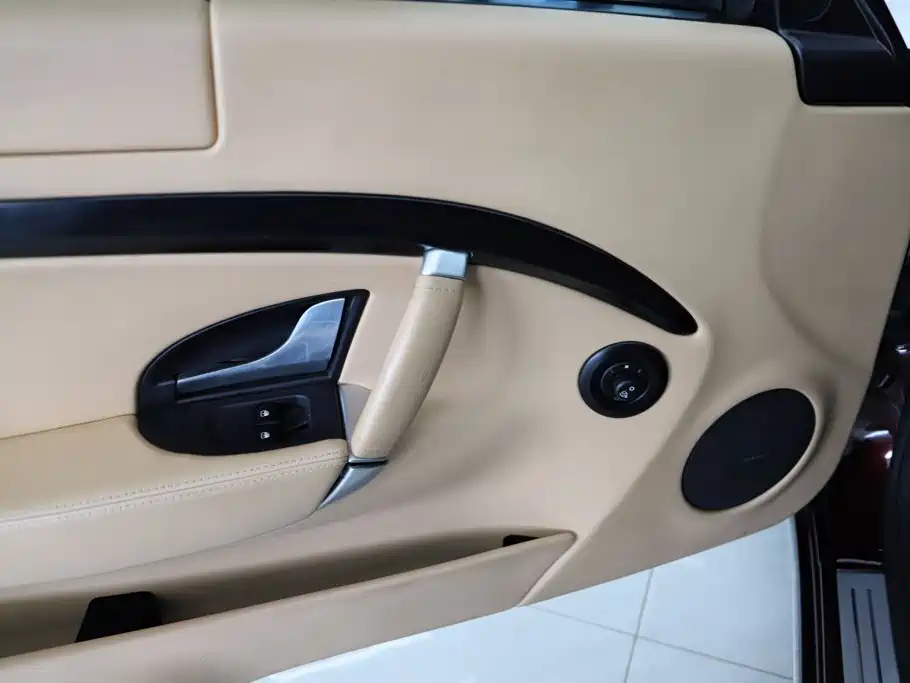 Maserati GranTurismo — миниатюра 19