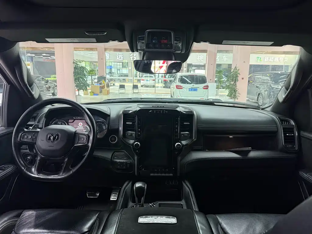 Ram Trucks 2023 6.2T AT