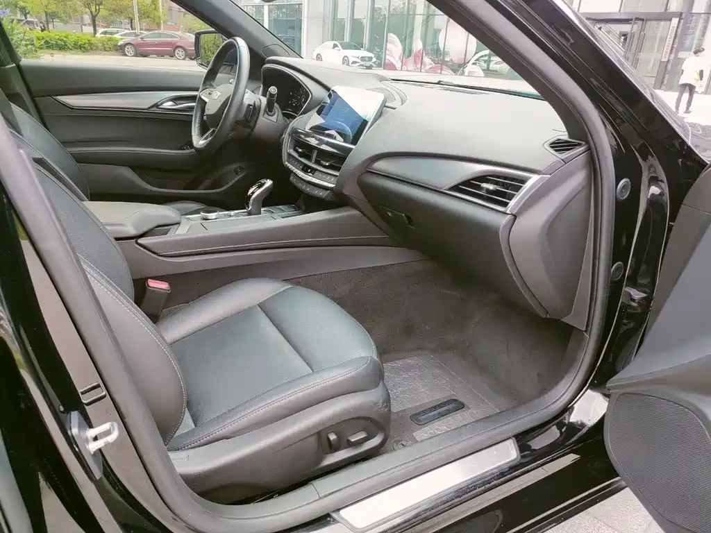 Cadillac CT5 — миниатюра 29