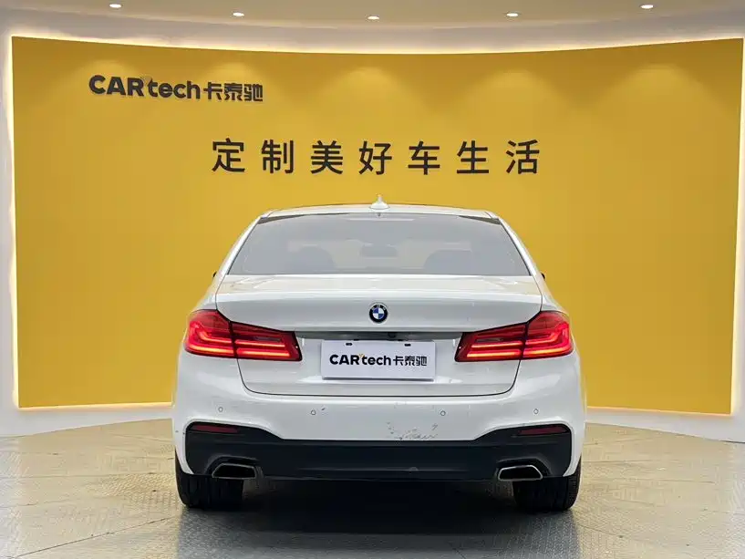 BMW 5 Series — миниатюра 5