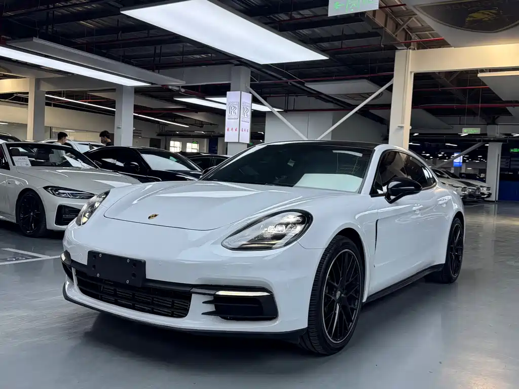 Porsche Panamera 2018