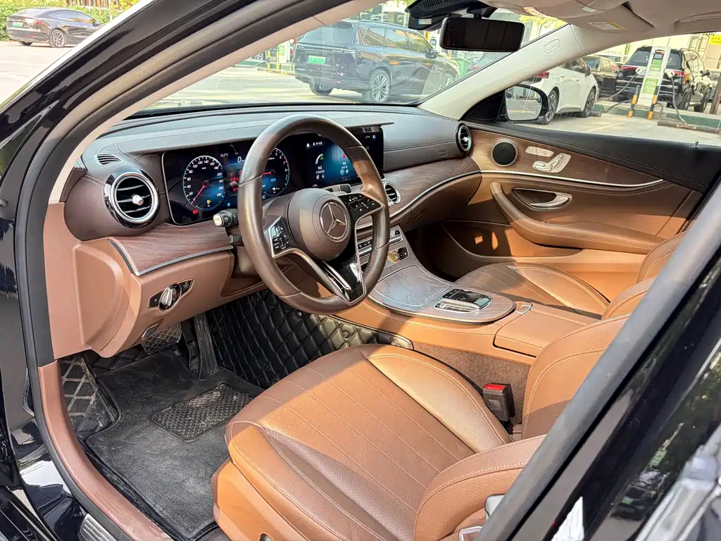 Mercedes-Benz E-Class E 2022 E 350 e L