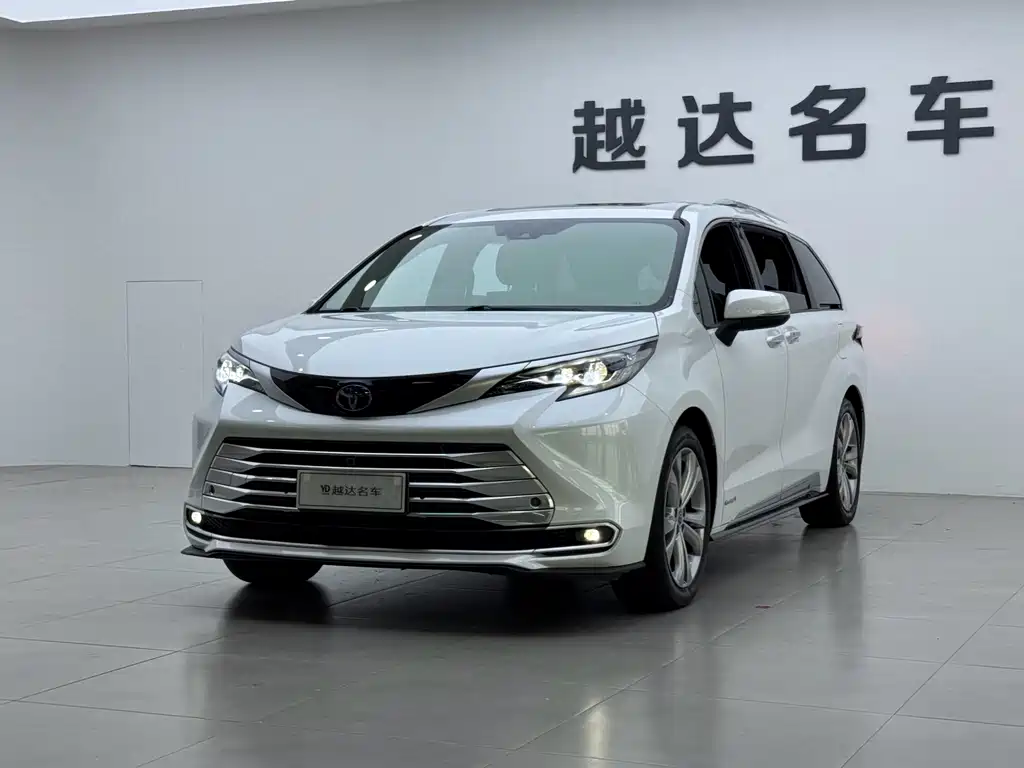 Toyota Sienna — миниатюра 4