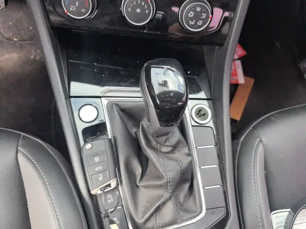 Volkswagen Sagitar — миниатюра 14