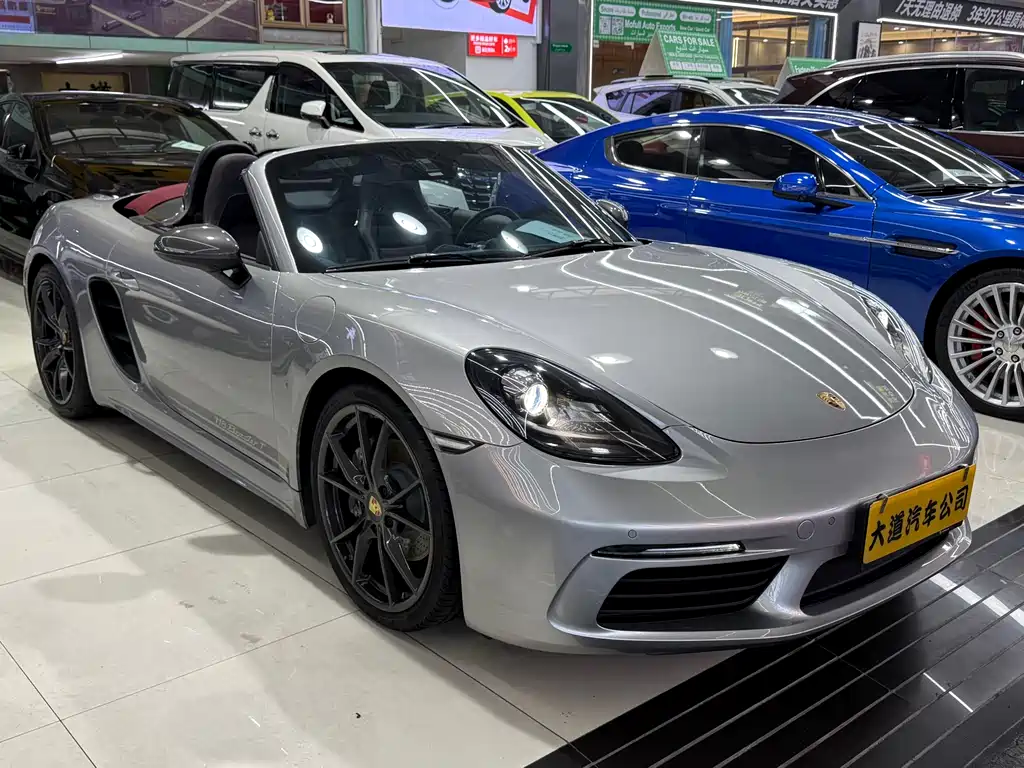 Porsche 718 2019 Boxster T 2.0T