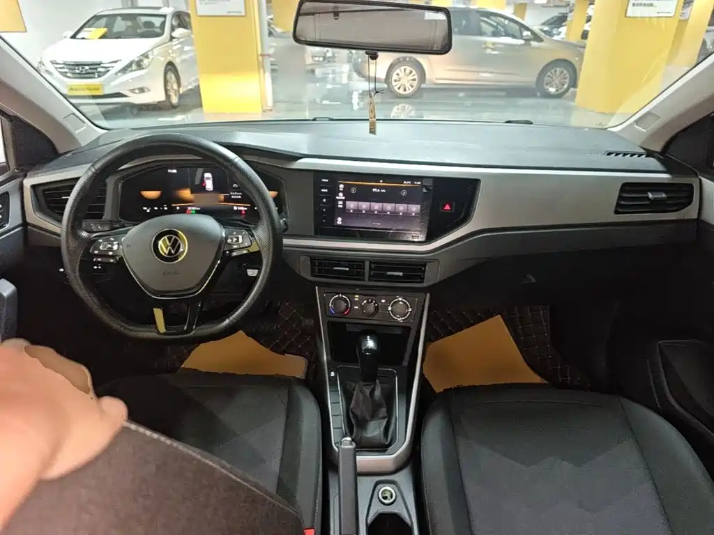 Volkswagen Polo — миниатюра 10