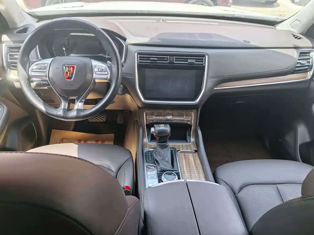 Roewe RX8 — миниатюра 7