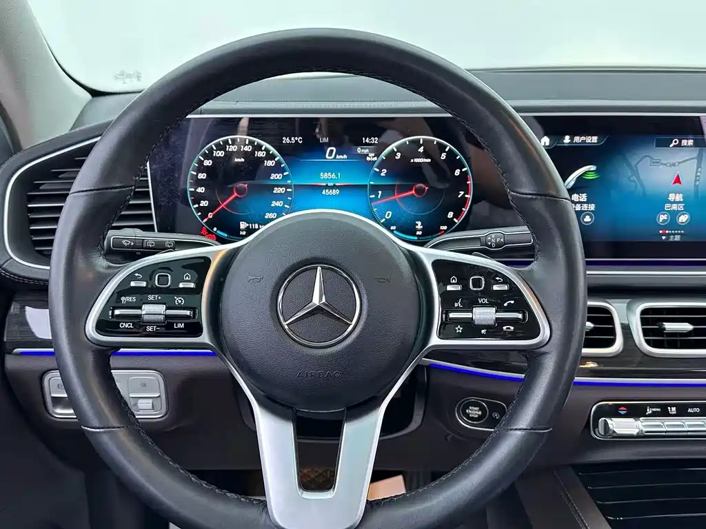 Mercedes-Benz GLE (Import) — миниатюра 13