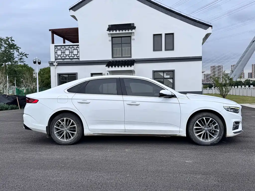 GEELY AUTOMOBILE XINGRUI