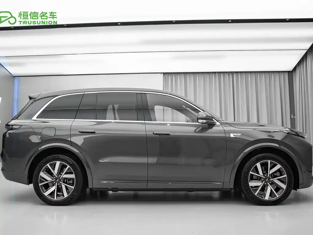 Li Auto L8 2023 Pro