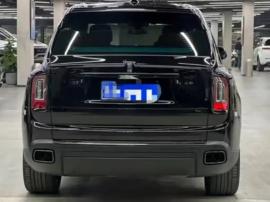 Rolls-Royce Cullinan — миниатюра 3