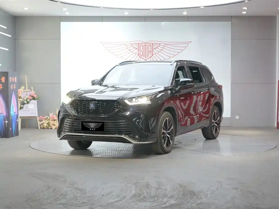 Toyota Crown Kluger 2023