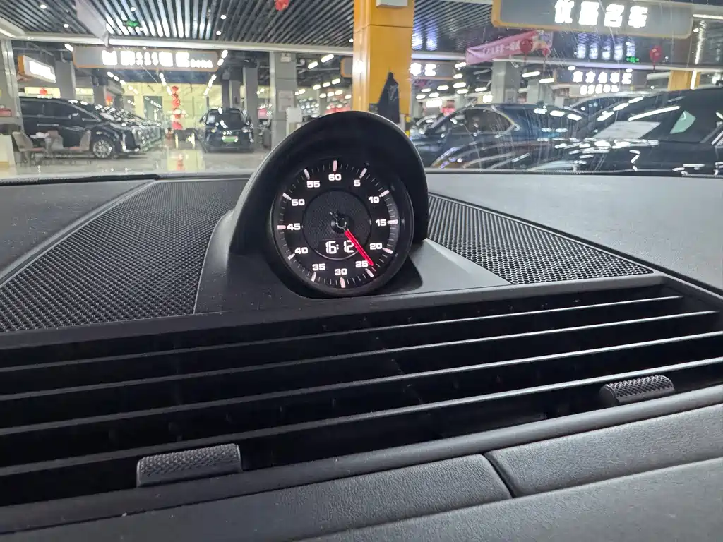 Porsche Panamera — миниатюра 9