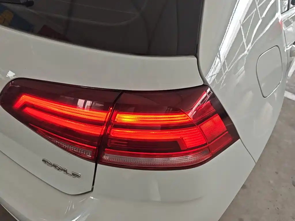 Volkswagen Golf — миниатюра 8