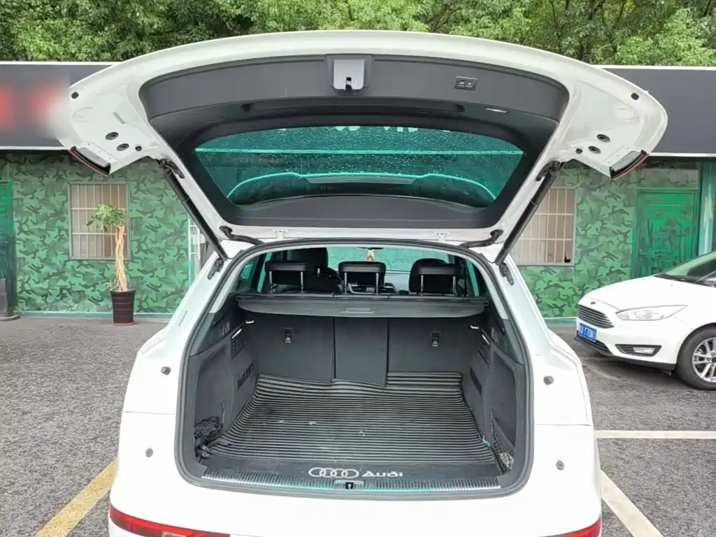 Audi Q5L — миниатюра 19