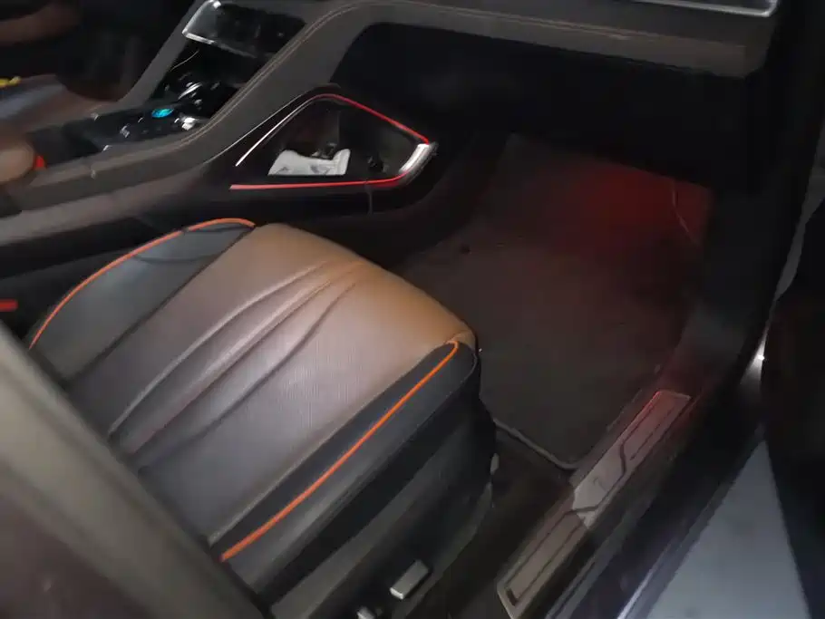 BYD Song Plus PLUS 2020 1.5T AT Flagship PLUS