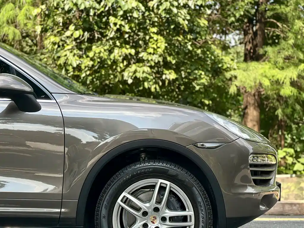 Porsche Cayenne 2014 Cayenne Platinum Edition 3.0T