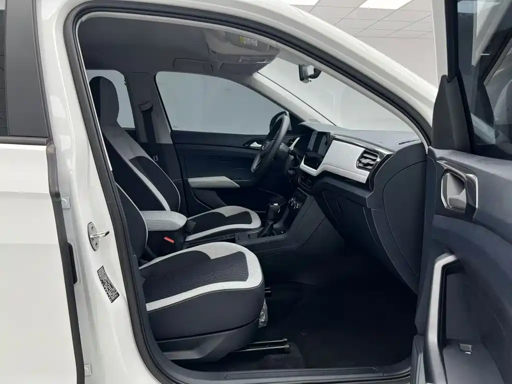 Volkswagen Tharu — миниатюра 15