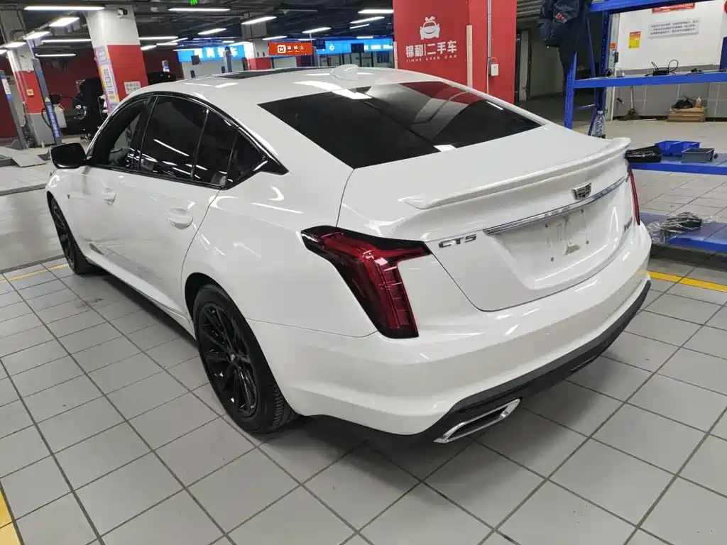 Cadillac CT5 — миниатюра 7