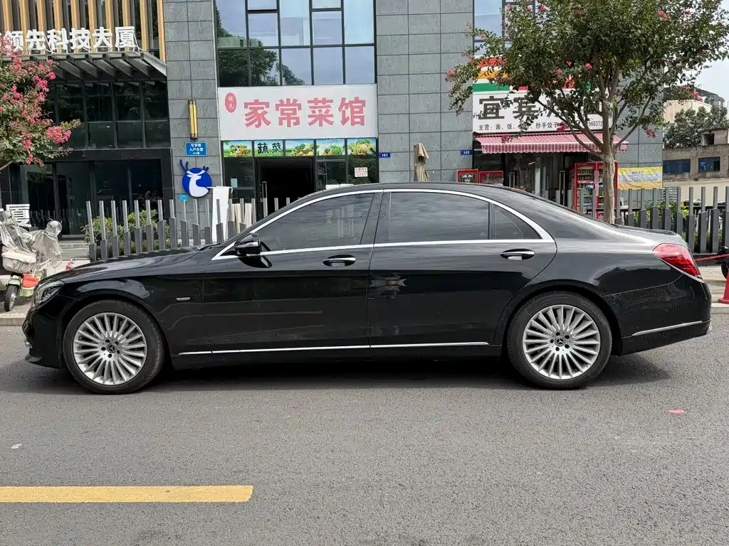 Mercedes-Benz S-Class — миниатюра 3