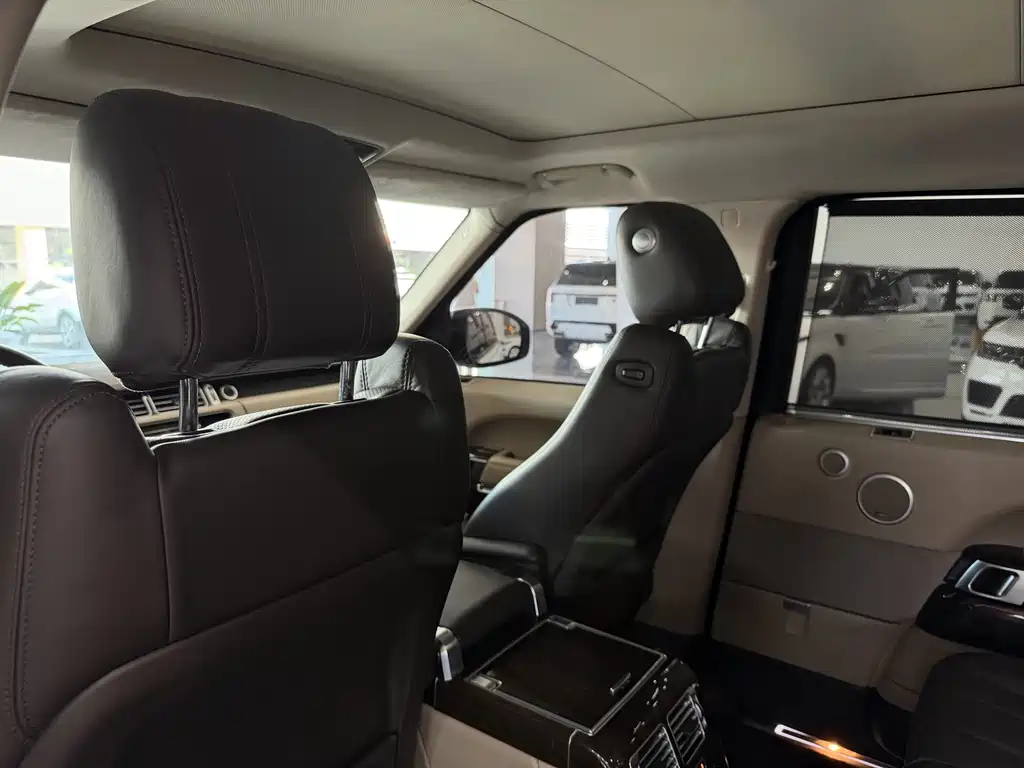 Land Rover Range Rover — миниатюра 15