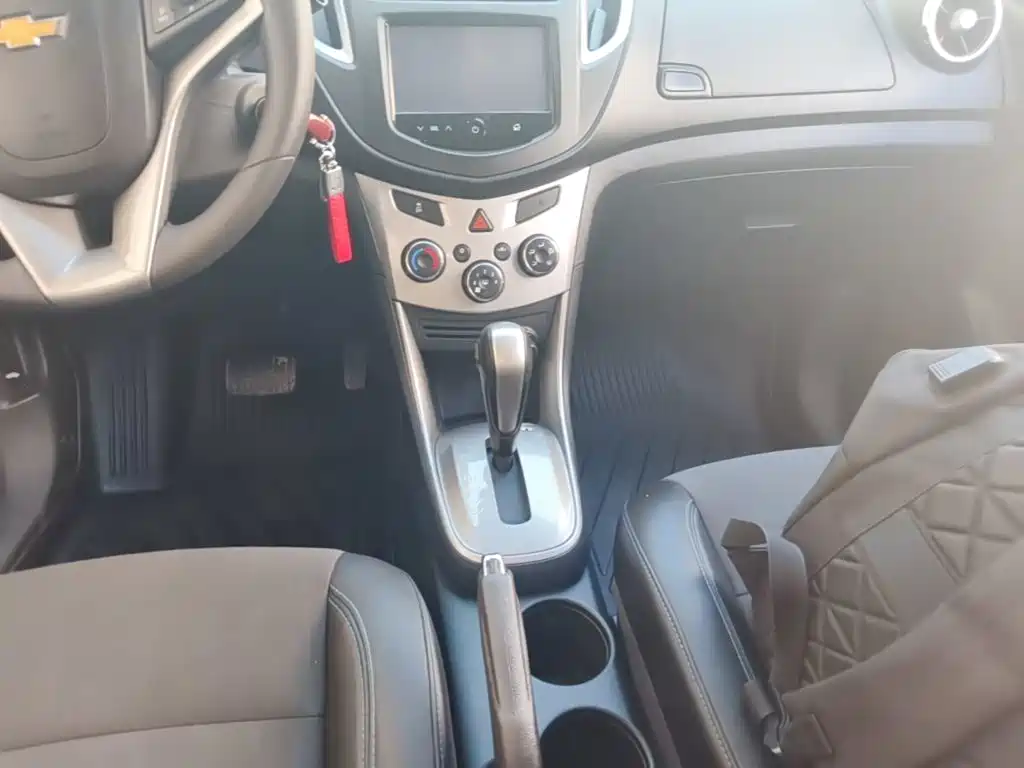 Chevrolet Trax — миниатюра 14