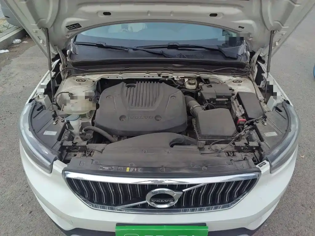 Volvo XC40 — миниатюра 11
