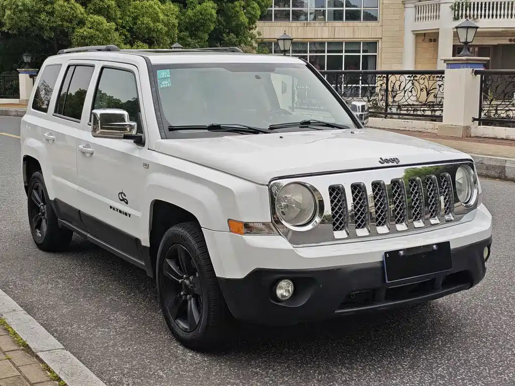Jeep Patriot — миниатюра 3