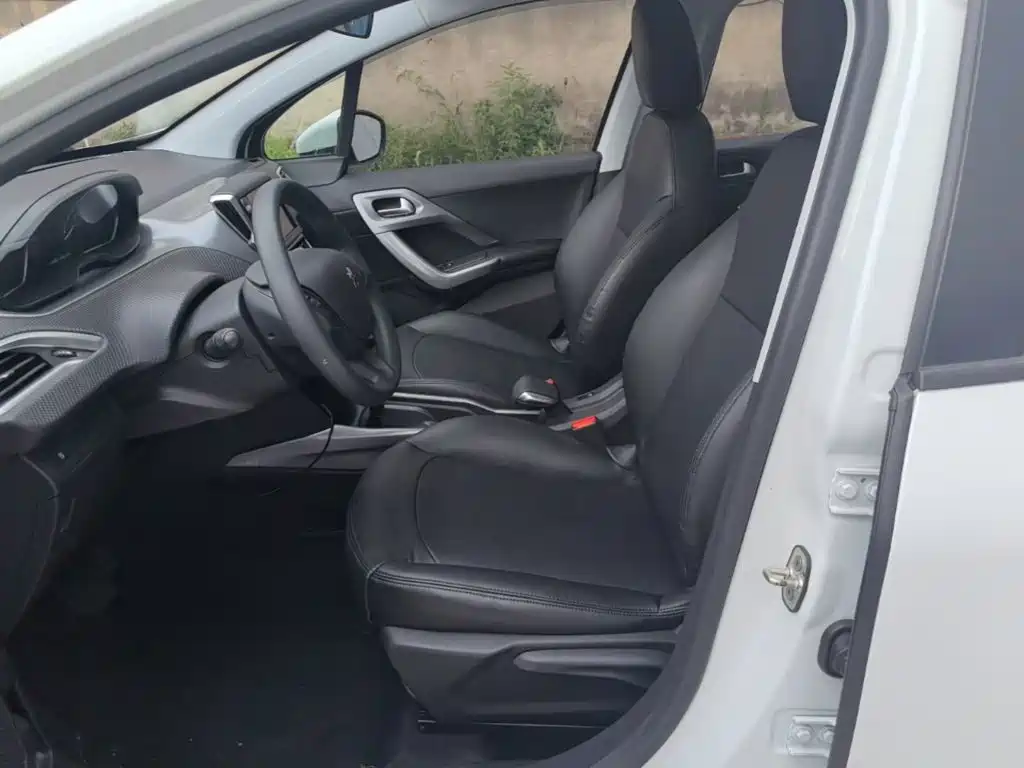 Peugeot 2008 — миниатюра 15