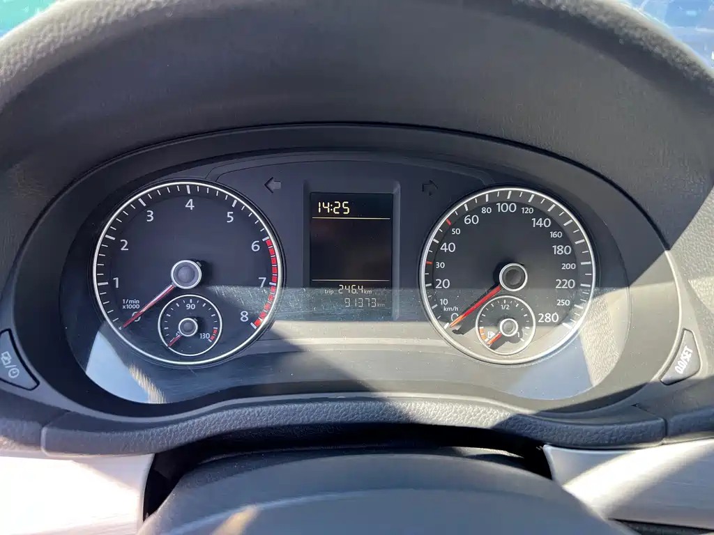 Volkswagen Passat — миниатюра 8
