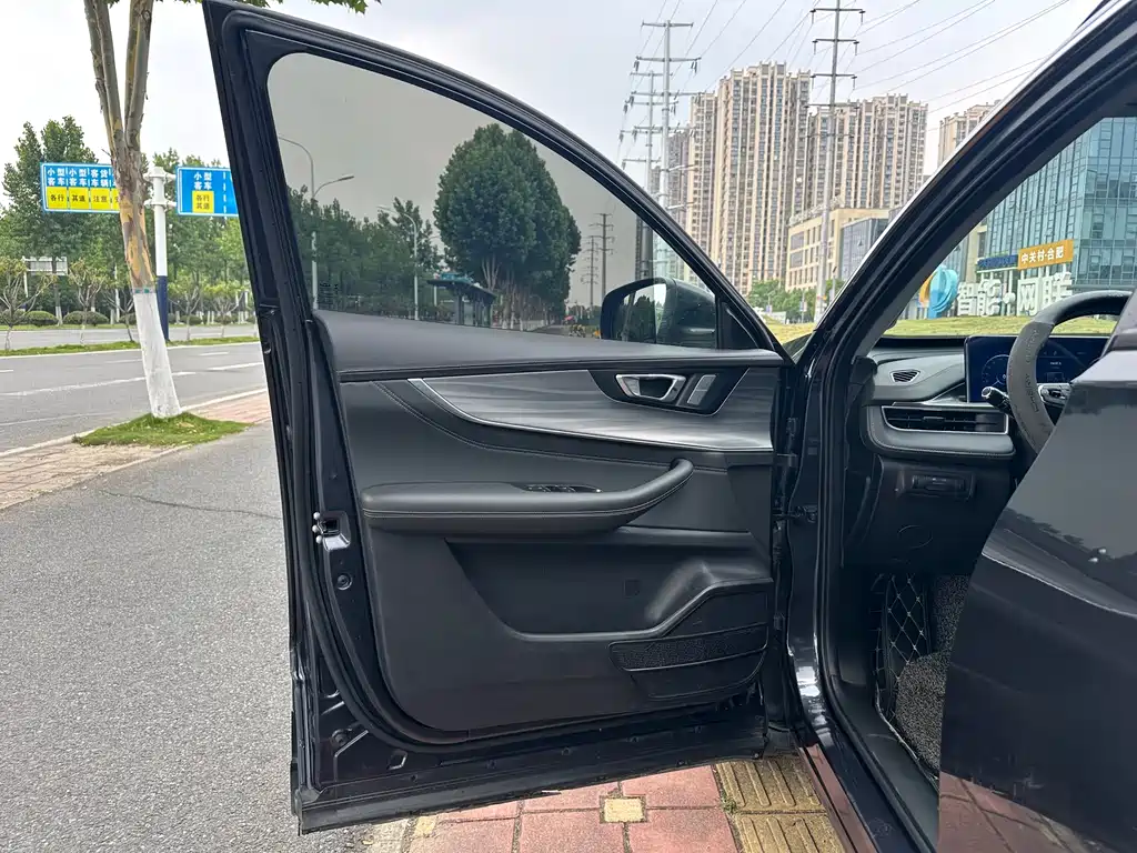 Chery 8 PLUS 2021 290TGDI DCT