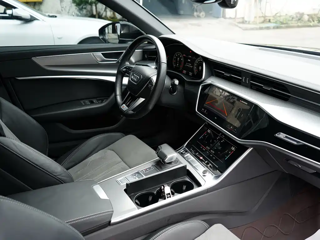 Audi A6L — миниатюра 12