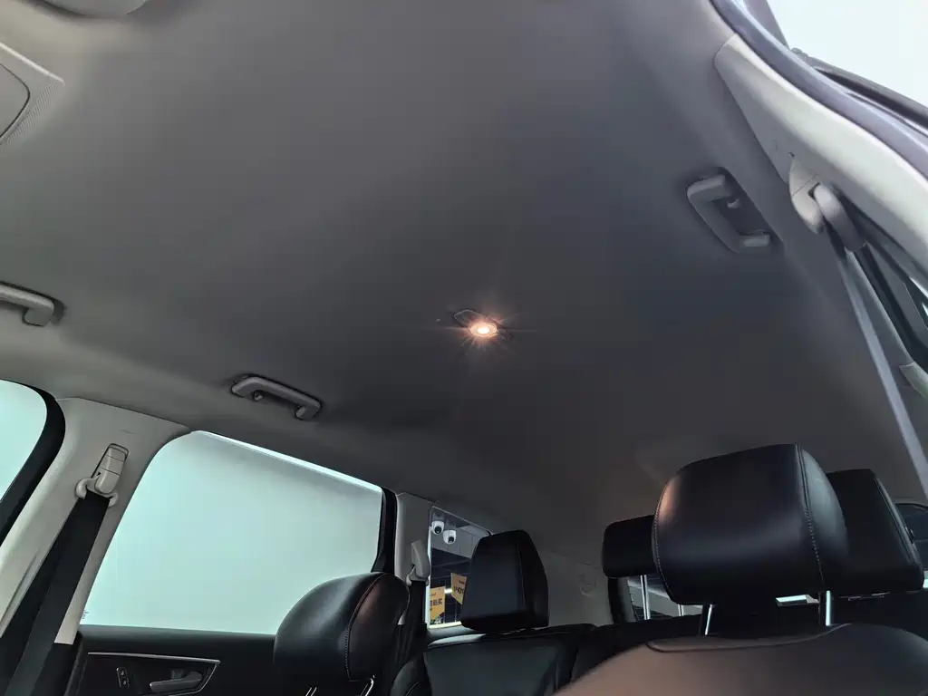 Ford Edge — миниатюра 14